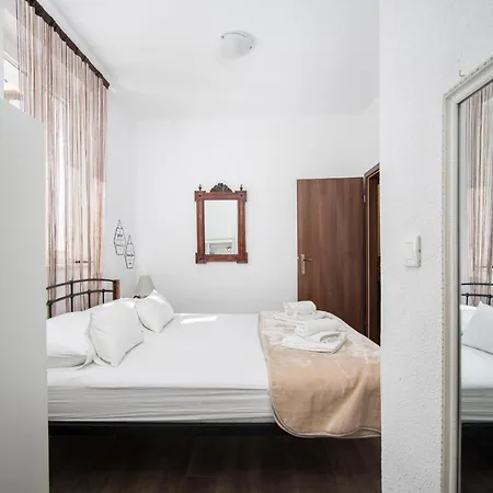 Stonehouse Lino For 6 With Sea View * Τρογκίρ