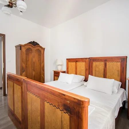 Appartamento Stonehouse Lino For 6 With Sea View Traù