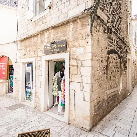 Stonehouse Lino For 6 With Sea View Appartamento Traù