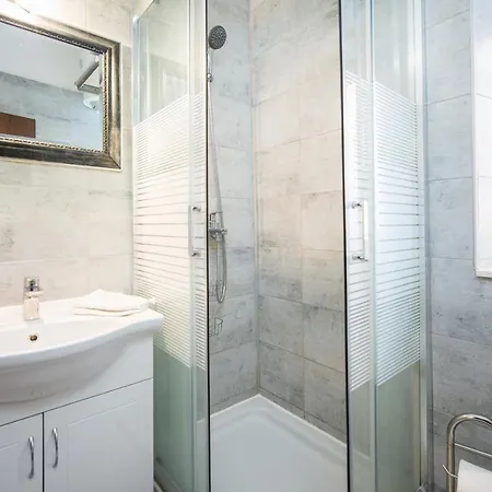 Stonehouse Lino For 6 With Sea View Διαμέρισμα